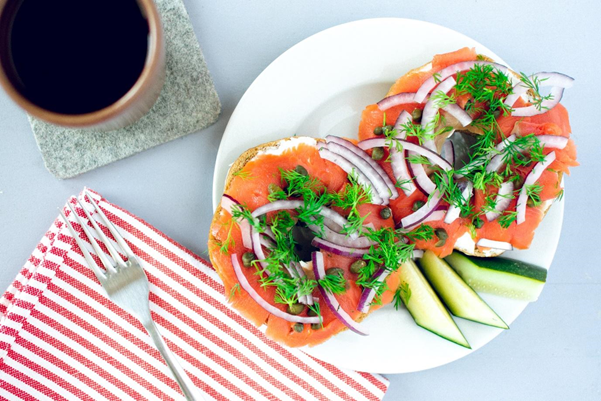 The Best Ways to Eat Smoked Salmon - The Steak And Rib